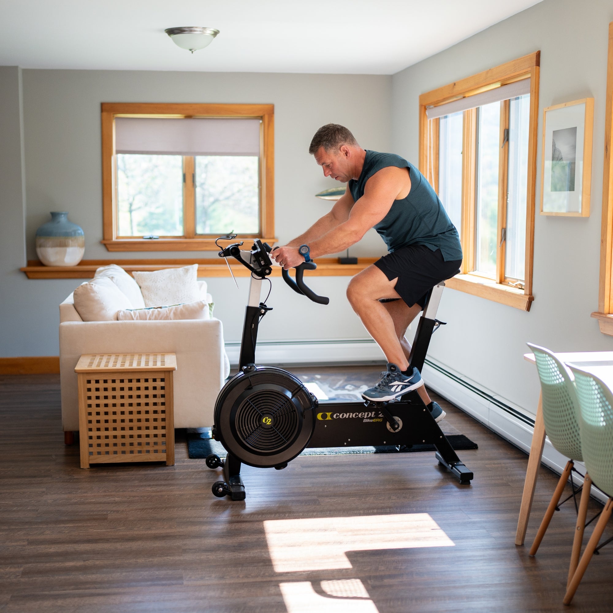 Concept 2 BikeErg (Black) - uk.johnsonfitness.com