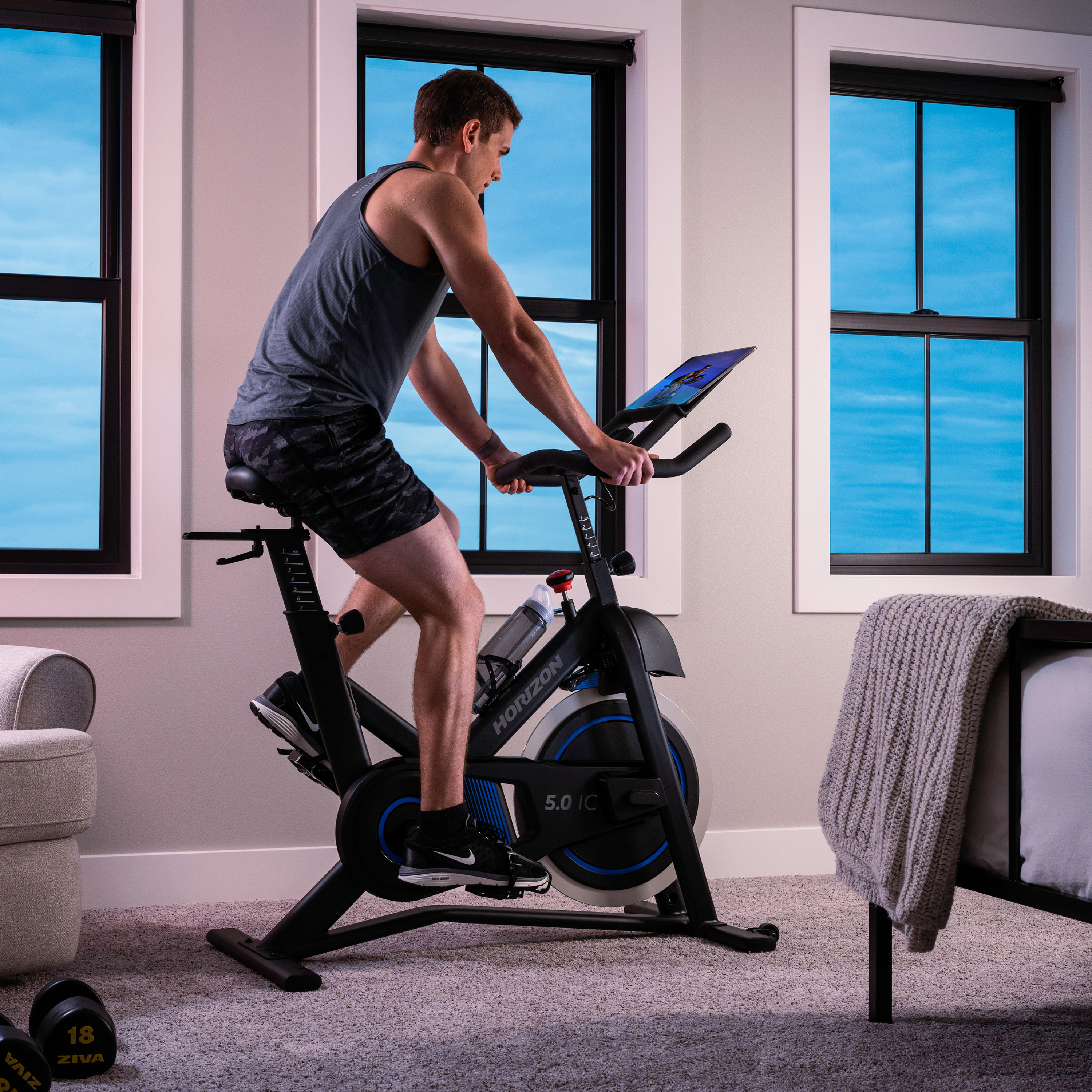 Horizon 5.0IC Indoor cycle - uk.johnsonfitness.com