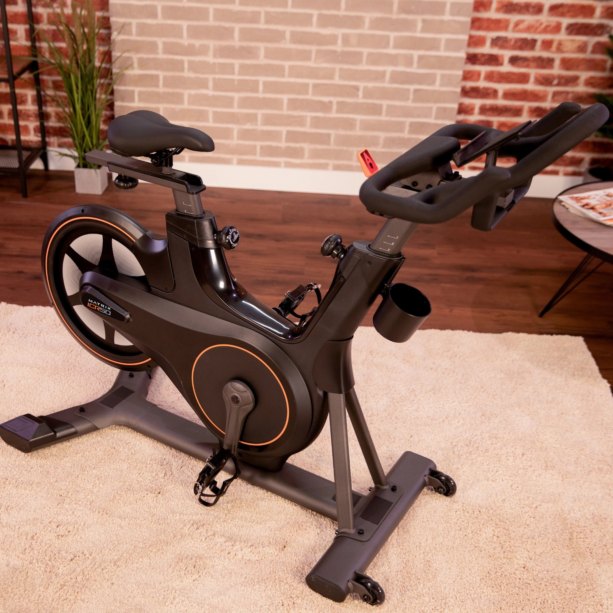 Matrix ICR50 Indoor Cycle - uk.johnsonfitness.com