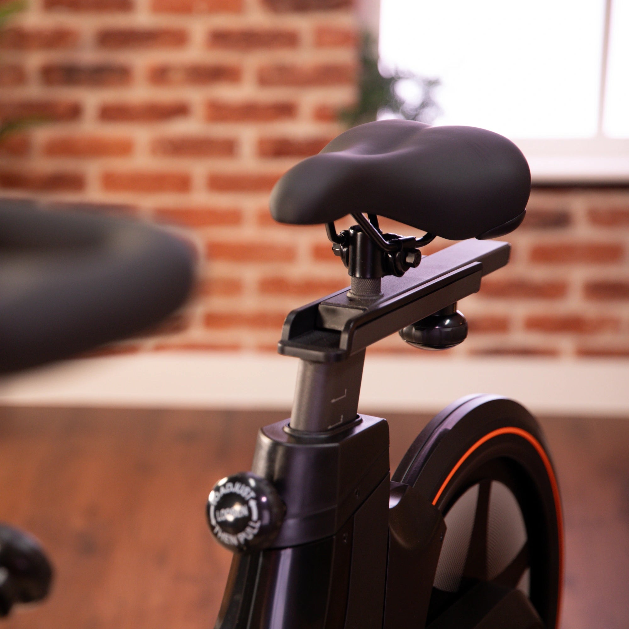 Matrix ICR50 Indoor Cycle - uk.johnsonfitness.com