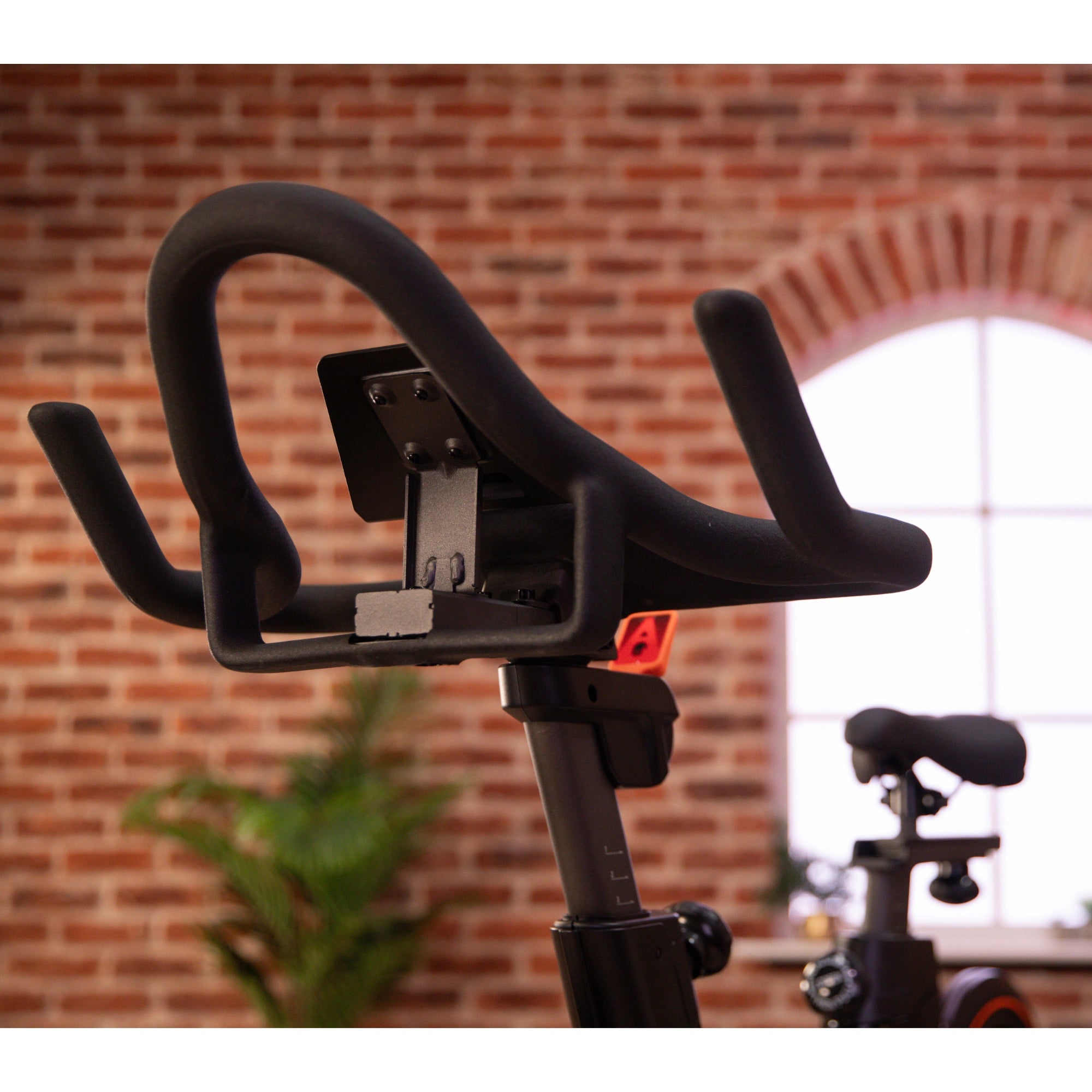 Matrix ICR50 Indoor Cycle - uk.johnsonfitness.com