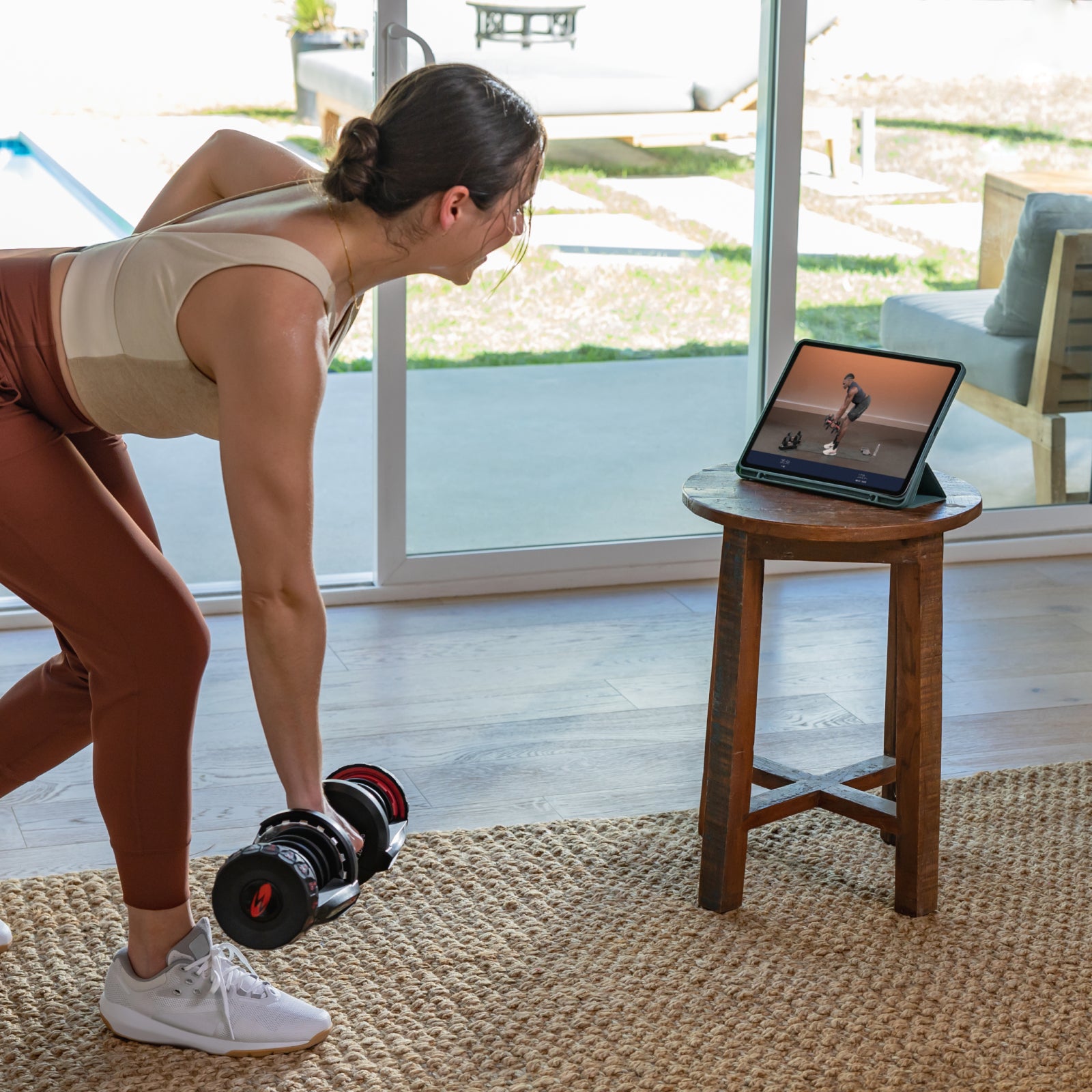 BowFlex 1090i Adjustable Dumbbell Pair with BowFlex Stand - uk.johnsonfitness.com