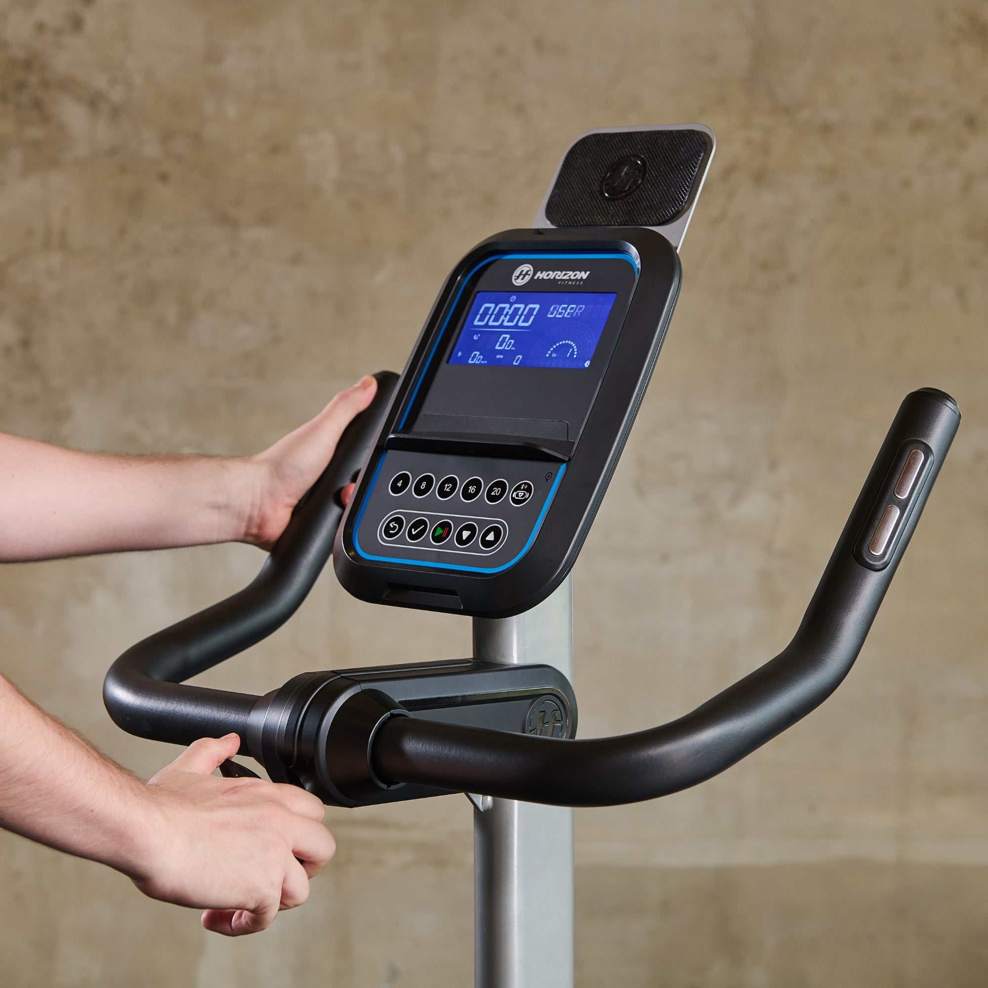Horizon Paros 3.0 Upright Bike 6